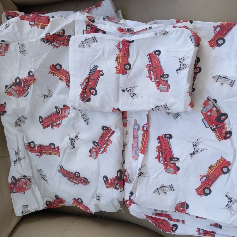 Pottery Barn Kids 100% Cotton Firetrucks Twin Sheet Set